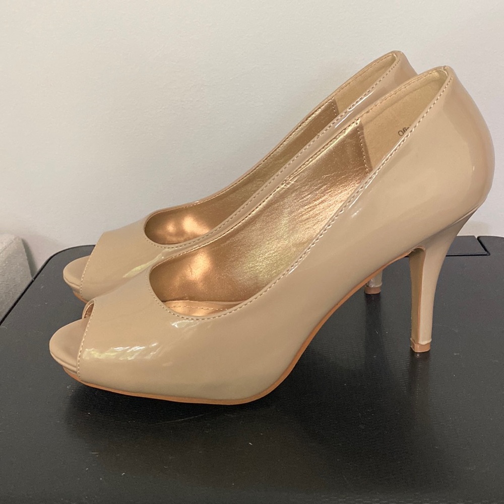 Nude peep toe heels